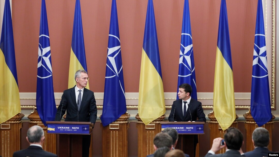 Президент Украины Владимир Зеленский и генсекретарь НАТО Йенс Столтенберг на пресс-конфренции в Киеве. 31 октября 2019