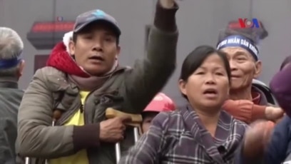 Biểu tình tưởng niệm chiến sĩ hy sinh ở Gạc Ma