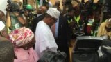 Janar Muhammadu Buhari yayinda yake kada tashi kuri'ar a Daura jihar Katsina ranar Asabar da ta gabata