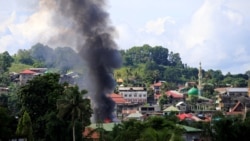 VOA Asia - Philippines troops fight militants in Mindinao