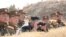 KCNA သတင်းဌာနက ထုတ်ပြန်ခဲ့သည့် မြောက်ကိုရီးယားခေါင်းဆောင် Kim Jong Un နှင့် တာဝန်ရှိသူများ လက်နက်ပစ်ခတ်မှု ကြည့်ရှုနေသည့် မြင်ကွင်း။ (မတ် ၂၀၊ ၂၀၂၀)