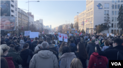 Protest i blokada tri mosta u Novom Sadu (Foto: VOA/Stefan Miljuš)