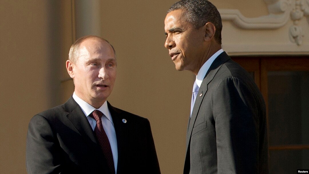 Ruski i američki predsednik Vladimir Putin i Barak Obama rukuju se tokom samita G20 u Sankt Peterburgu