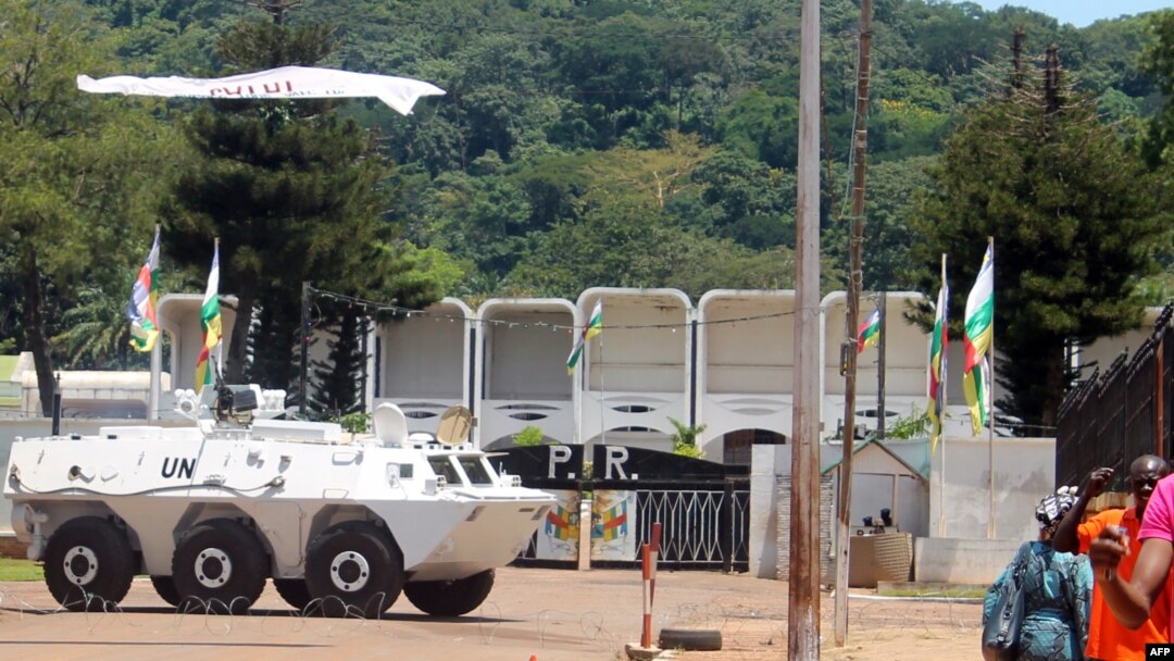 Ibiduga vya gisirikare vya ONU hanze y'ikirimba ca Perezida i Bangui, ku murwa mukuru wa Centrafrika