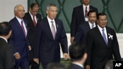 18일 아세안 정상회의에 참가한 각국 대표들. 맨 오른쪽이 베니그노 아키노 필리핀 대통령.