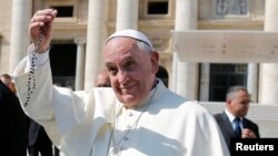 El papa Francisco compite con otras 277 personas por el Nobel de la Paz.