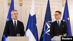 Генсек НАТО Єнс Столтенберг і президент Фінляндії Александр Стубб