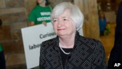 Federal Reserve Chair Janet Yellen arrives for a dinner during the Jackson Hole Economic Policy Symposium at the Jackson Lake Lodge in Grand Teton National Park near Jackson, Wyoming, Aug. 21, 2014.