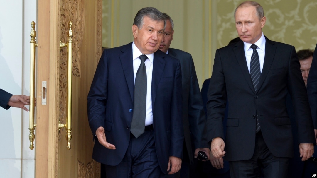 Shavkat Mirziyoyev (chapda) Rossiya rahbari Vladimir Putin bilan, Toshkent, 6-sentabr, 2016-yil.