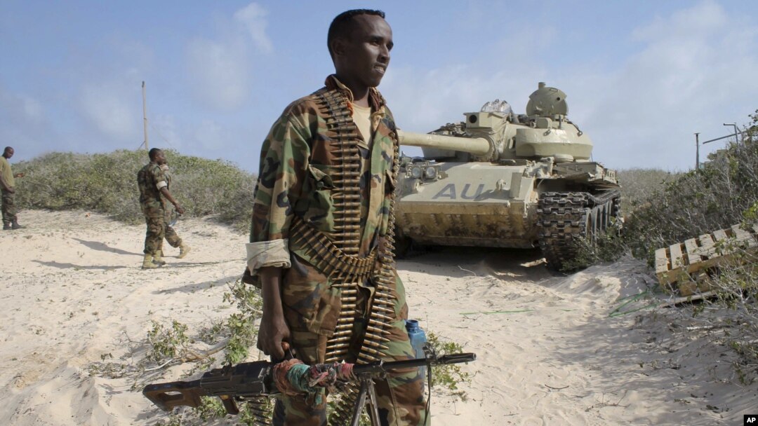 Tentara Somalia bersama pasukan Uni Afrika berhasil mengusir militan al-Shabab dari kubu pertahanan mereka di Kismayo (foto: dok). 