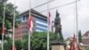 Kecewa Penegakan Hukum dan HAM, Warga Solo Pasang Ratusan Bendera Setengah Tiang