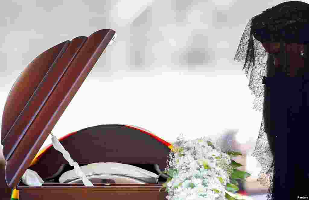 Former first lady Grace Mugabe pays her last respects during a state funeral of her husband and Zimbabwe&#39;s longtime ruler Robert Mugabe, at the national sports stadium in Harare, Sept. 14, 2019.