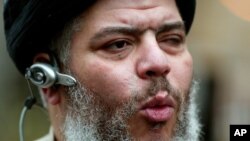 Abu Hamza al-Masri es el ex imán de la mezquita Finsbury Park, en Gran Bretaña.