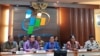 Kepala BPS Suhariyanto (tengah) bersama perwakilan dari Bappenas, Kemenko Polhukam, dan Kemendagri dalam konferensi pers "Indeks Demokrasi Indonesia (IDI) 2018" di kantor BPS, Jakarta, Senin, 29 Juli 2019. (Foto: VOA/Ghita)