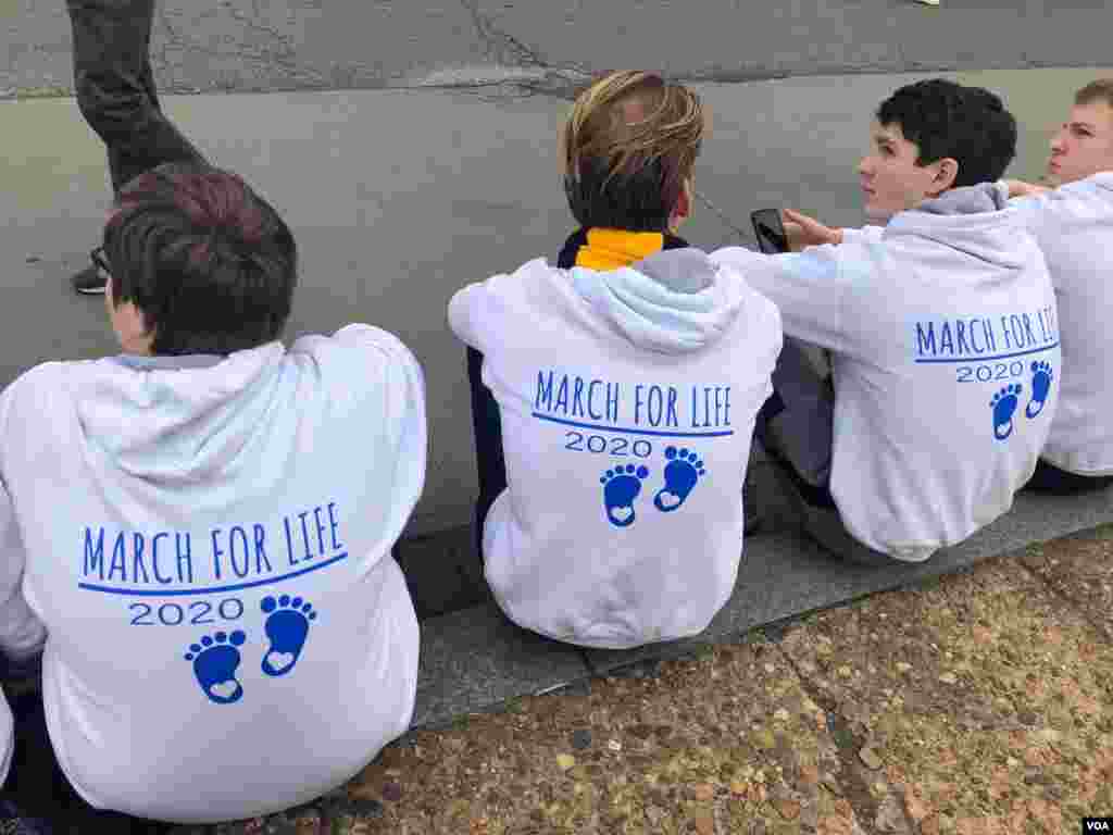 امریکہ میں ہر برس اسقاط حمل مخالف مارچ منقعد ہوتے ہیں جن میں بڑی تعداد میں لوگ شریک ہوتے ہیں۔