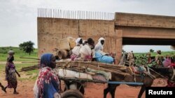 Wakimbizi wa Sudan wakitafuta hifadhi huko Chad.