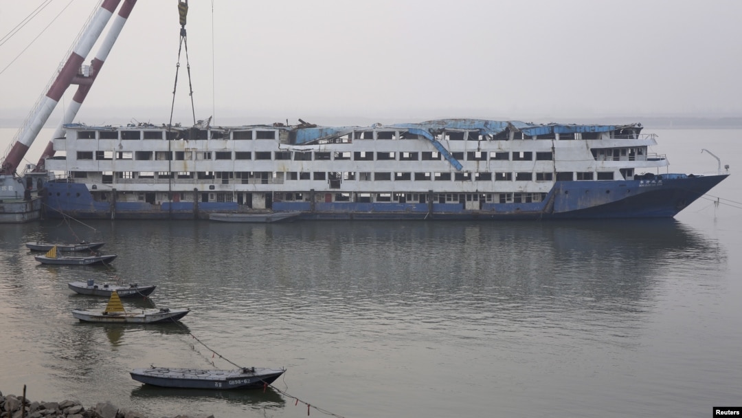 The Eastern Star, the cruise ship which went down in the Jianli section of the Yangtze River in June, is seen in Jianli, Hubei province, Dec. 30, 2015. 