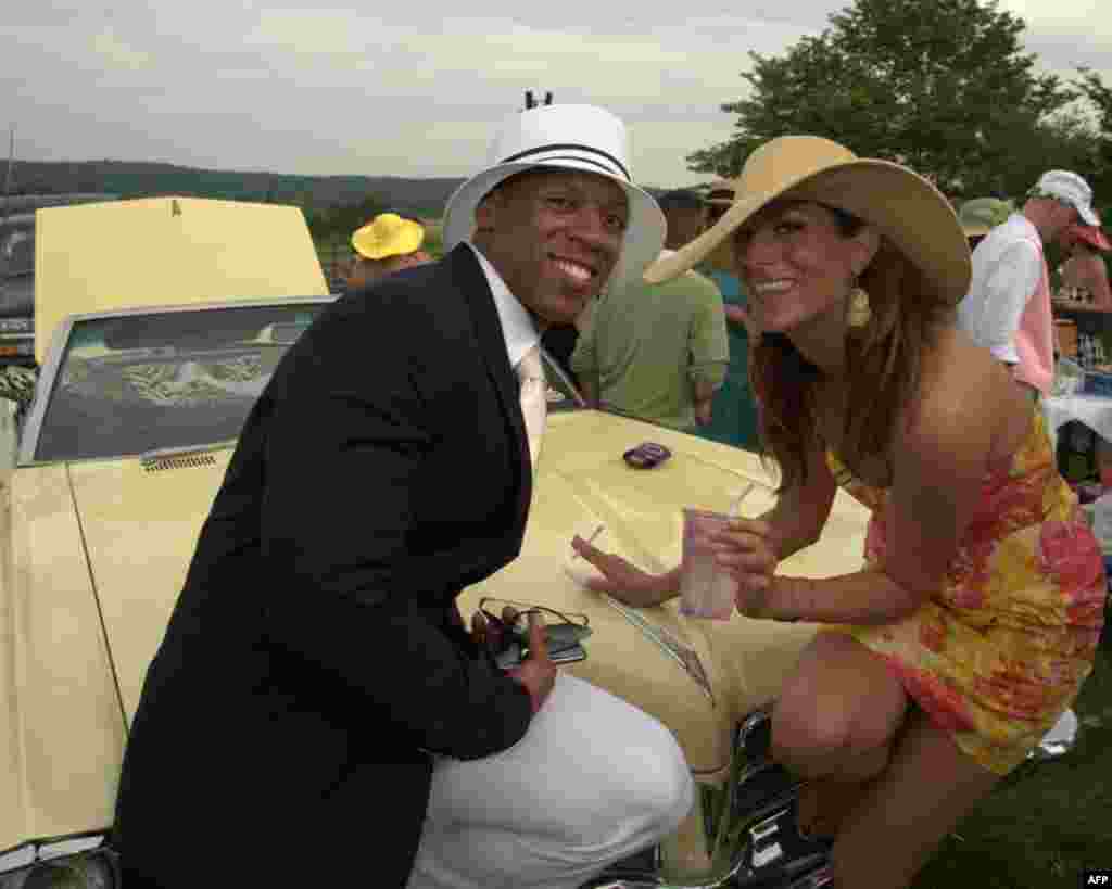 Дело – в шляпках. И не только…