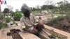 Levando a vida no cemitério: Reportagem sobre pobreza persistente em Moçambique