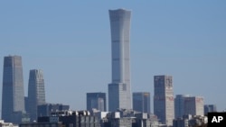资料照：中国首都北京从天坛看到的天际线。（2022年12月8日）