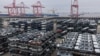 2026年10月12日，中国江苏省苏州港太仓港区，比亚迪、北汽、捷途、领克、MG等中国制造的汽车被放置在专门的车辆架上，准备装船出口。