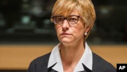 وه‌زیری به‌رگری ئیتالیا خانم ڕۆبێرتا پـینۆتی 