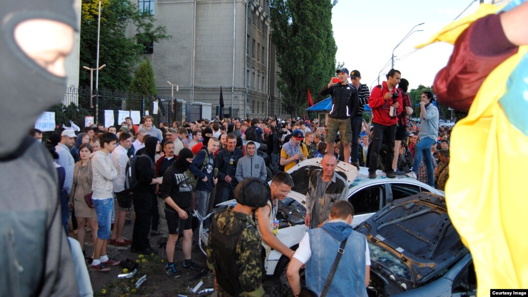 Rossiya elchixonasi oldidagi manzara, Kiyev, Ukraina.