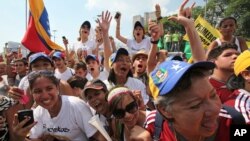 Las redes sociales son una de las principales fuentes de información para los venezolanos.