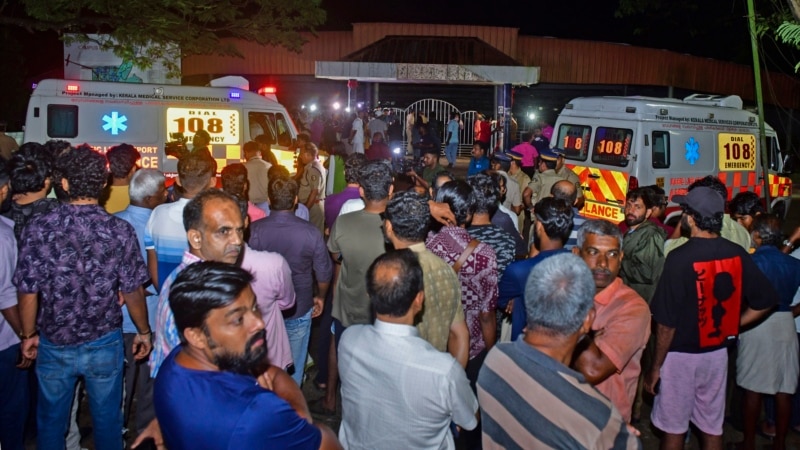 4 Dead, Dozens Injured in South India Stampede