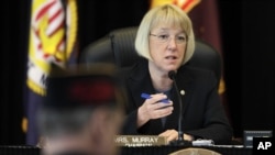 La senadora Patty Murray dijo que si los impuestos suben en 2013 a los republicanos les será más difícil reducírselos a los ricos.