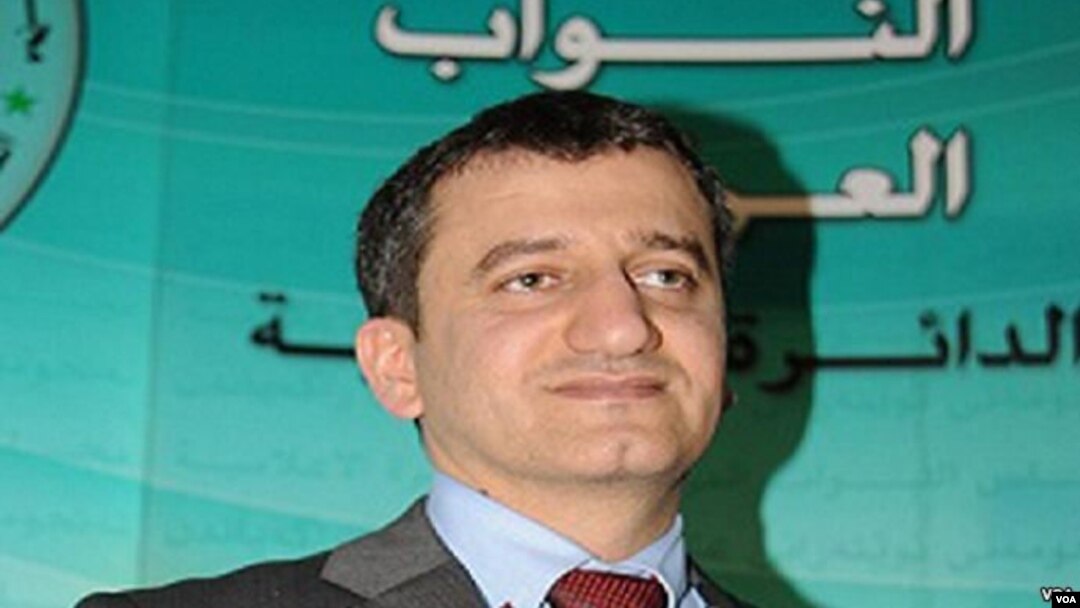 دکتۆر ڕه‌وه‌ز خۆشناو