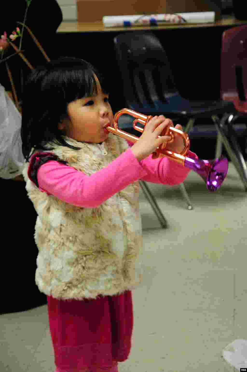 Ảnh: Ho&agrave;i Hương - VOA.