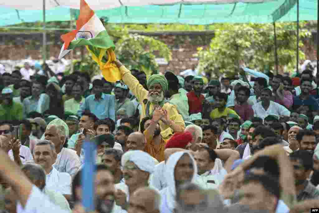 کسان رہنماؤں کا کہنا ہے کہ وہ زرعی قوانین کو کسی بھی طور تسلیم نہیں کریں گے اور ان قوانین کے خاتمے تک ان کی جدوجہد جاری رہے گی۔