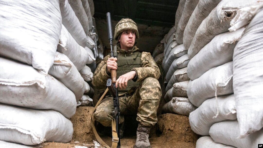 Ukrajinski vojnik u Donjecku, gdje traju borbe sa ruskim separatistima