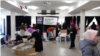 Kerja bakti "Spring Cleaning" menyambut Ramadan di IMAAM Center, Silver Spring, Maryland, April 2019. (Foto: VOA/Videograb)