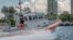 Una embarcación del servicio de Guardacostas de EE.UU. patrulla las aguas de la Bahía de Miami, Florida. [Foto de archivo]