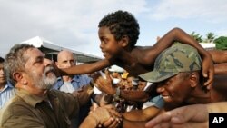 President Lula da Silva meets with local people