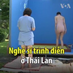 Nghệ sĩ trình diễn ở Thái Lan