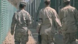 SAD: Guantanamo traje, prosvjedi se nastavljaju