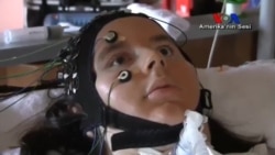 Tamamen Felçli Hastalarla 'Başlıklı' İletişim