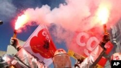 시위를 벌이는 프랑스인들