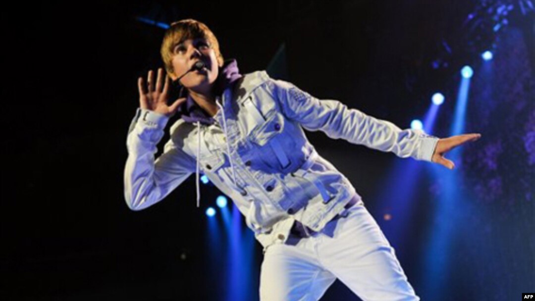 Music Stars Present Grammy Nominations at a Live Concert