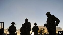 Kenyan security forces near Liboi, Kenya's border town with Somalia, October 15, 2011