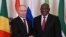 Shugaban kasar Russian Vladimir Putin da shugaban kasar Afirka ta Kudu Cyril Ramaphosa