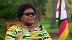 Amai Mujuru Vanoti VaMugabe Vari Kushamiswa neZvakaitwa neMauto