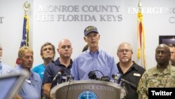 Gubernur Florida Rick Scott memberikan keterangan kepada wartawan terkait upaya persiapan pemerintah negara bagian tersebut menghadapi badai Irma (Foto: dok).