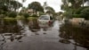 在造成佛罗里达州洪水后，热带风暴亚历克斯以强风向百慕大进发