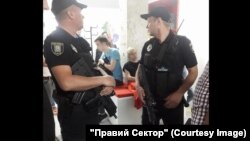 Фото зі сторінки "Правого Сектору" у Facebook