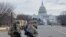 USA, Washington, member of the National guard in front of The Congress