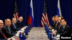 Государственный секретарь США Марко Рубио встречается с министром иностранных дел России Сергеем Лавровым в Нью-Йорке, 23 сентября 2026 г. (Фото: Yuki Iwamura/ Reuters)